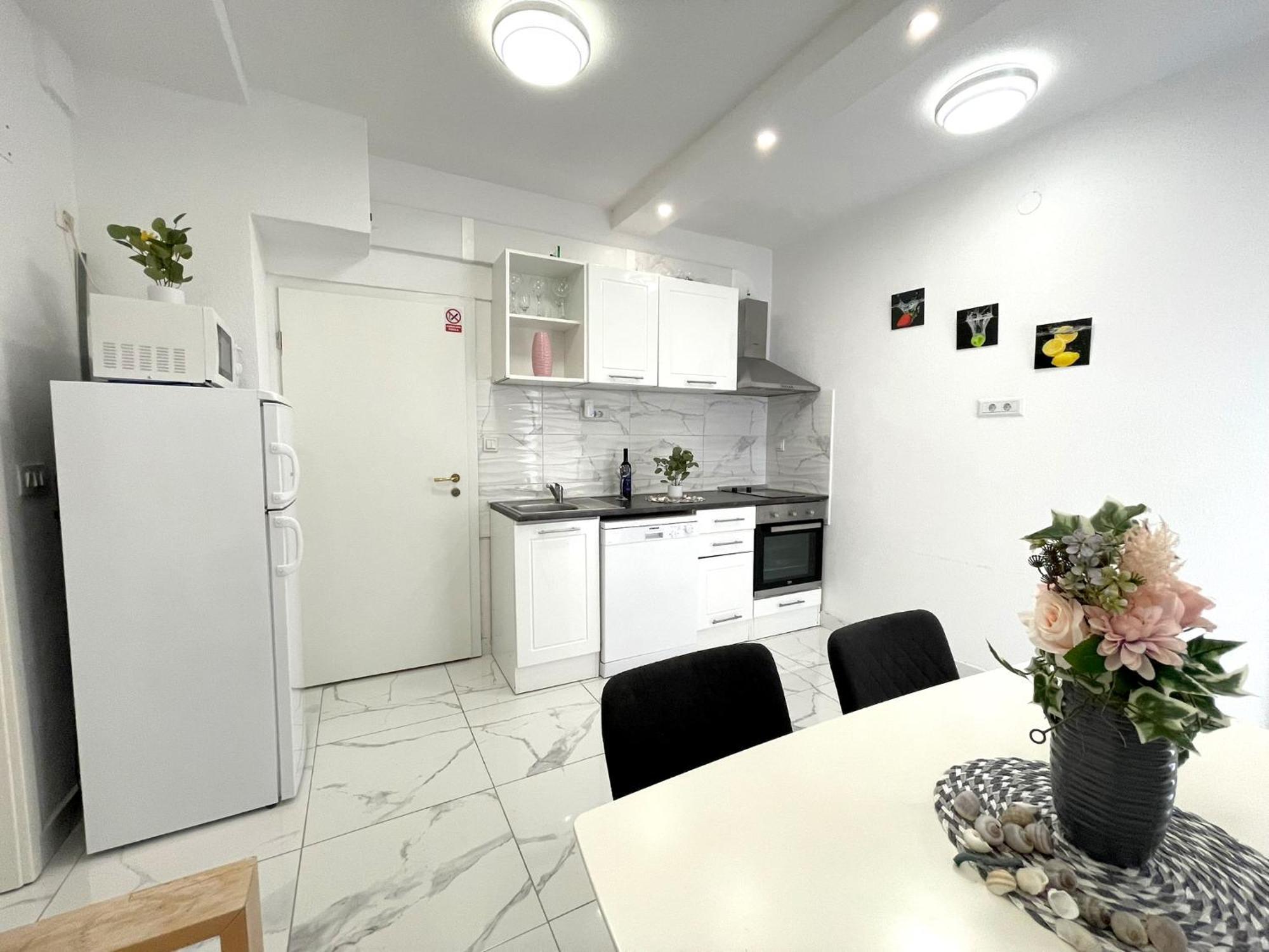 Roma Trogir Apartamento Exterior foto