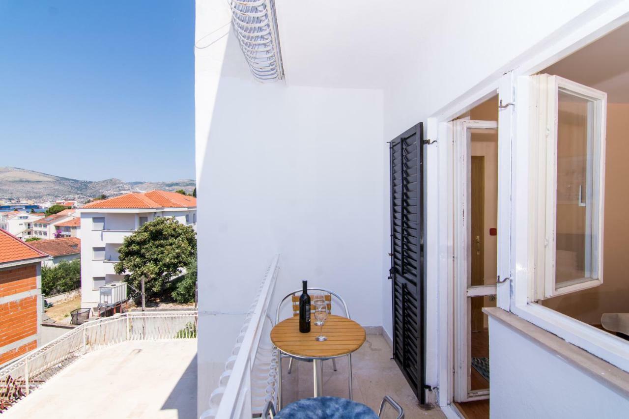 Roma Trogir Apartamento Exterior foto